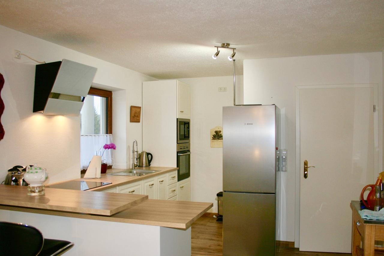 Albion Apartment *